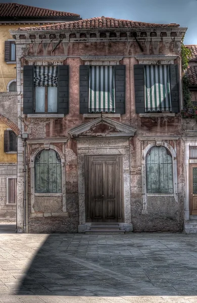 Vecchia casa a Venezia — Foto Stock