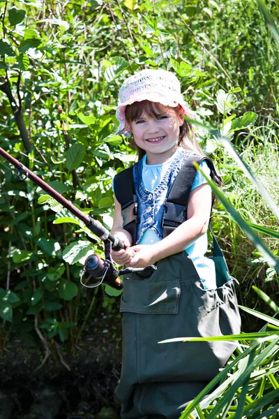 釣りの女の子 — ストック写真