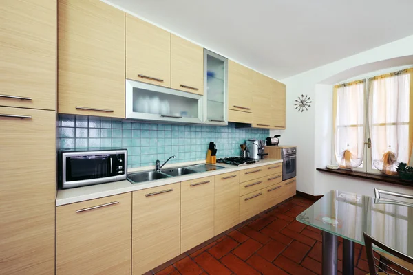 Domestic kitchen — Stock Photo, Image