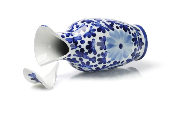 Vaso de porcelana partido — Fotografia de Stock