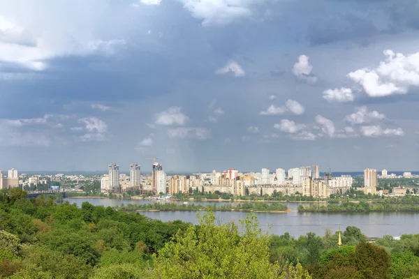 Kiev, ukraine.view op de rivier de Dnjepr — Stockfoto