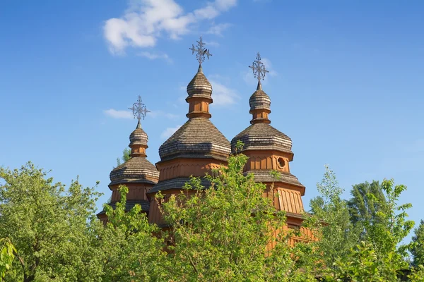 Древняя деревянная церковь — стоковое фото