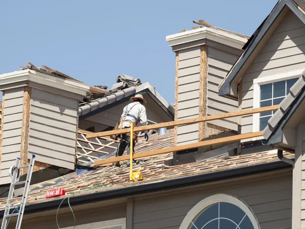 Roof Repairs — Stock Photo, Image