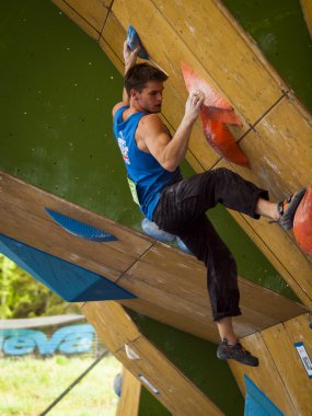 Bouldering