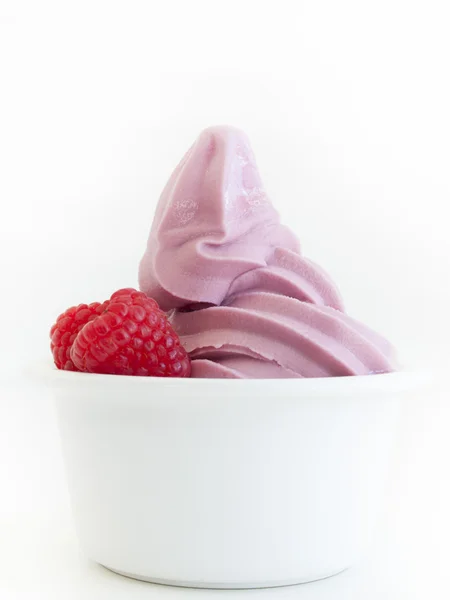 Iogurte Soft-Serve congelado — Fotografia de Stock