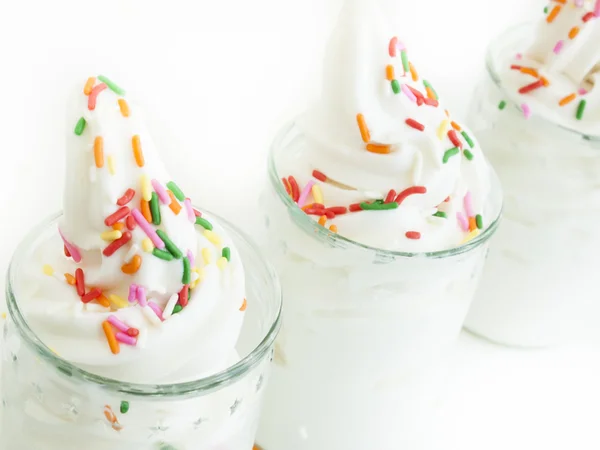 软冷冻的酸奶 — 图库照片