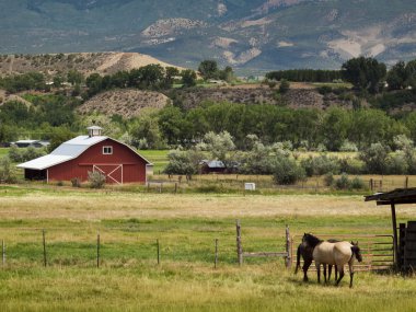 Red Barn clipart