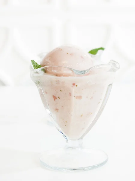 Perzik gelato — Stockfoto