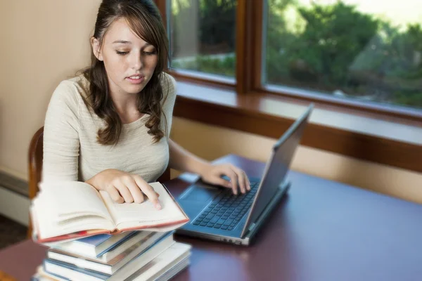 stock image Teen at the library