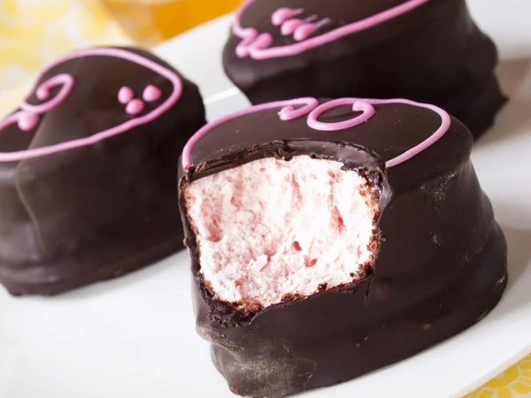 Schokoladenüberzogene Marshmallows — Stockfoto