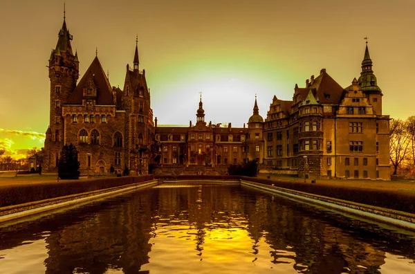 Moszna slott i Polen — Stockfoto