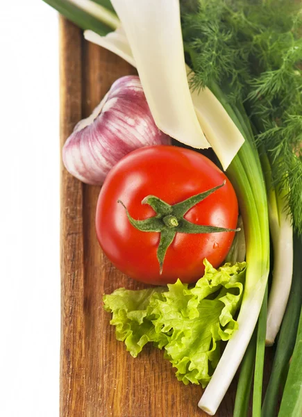 Vegetableson kuchyňské desky — Stock fotografie