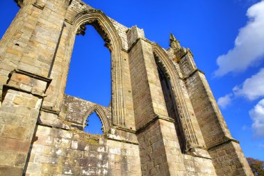 Antik manastır kalıntıları