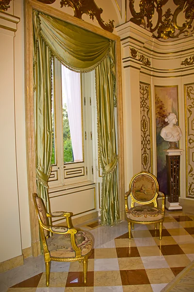 Interiér paláce Albeniz v Barceloně (Španělsko) — Stock fotografie