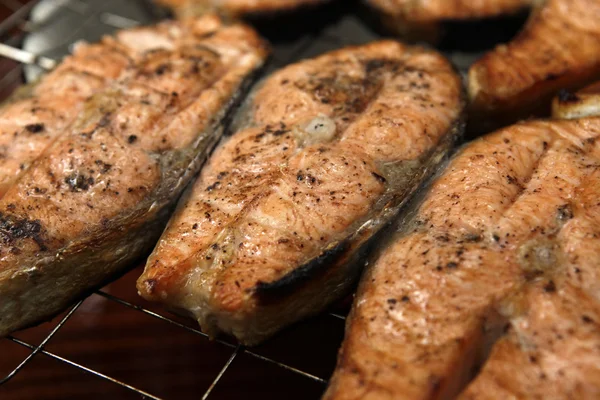 Salmon a grill — Stock Photo, Image