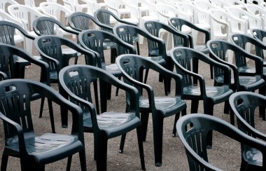 satır plastik sandalye bir şov için hazır