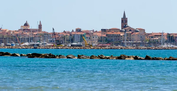 Alghero seen from the beach — Stock Photo, Image