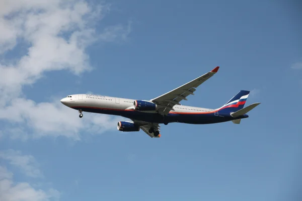 Avião no ar — Fotografia de Stock