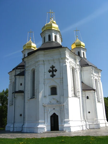 Hermosa iglesia ortodoxa — Foto de Stock
