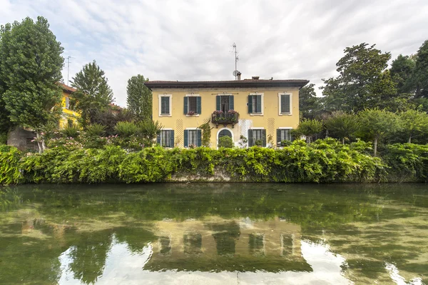 stock image Old house on the Martesana (Milan)