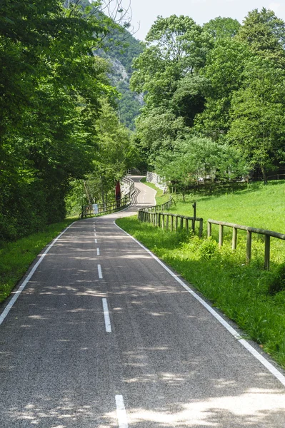 Cycle lane in Val Brembana — Stock Photo, Image