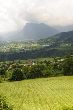 Stenico (Trento panoramik görünümü)