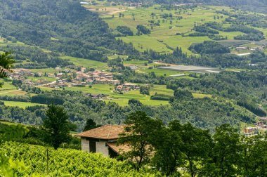 Stenico (Trento panoramik görünümü)