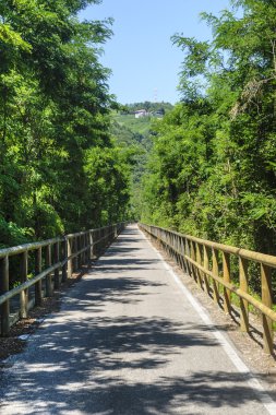 adige Vadisi'nin döngüsü lane