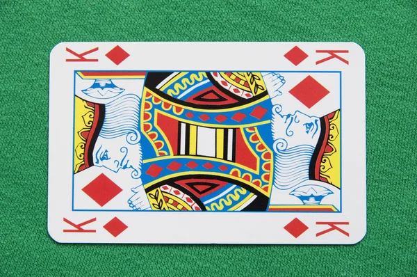 Izolované král hrát karty — Stock fotografie
