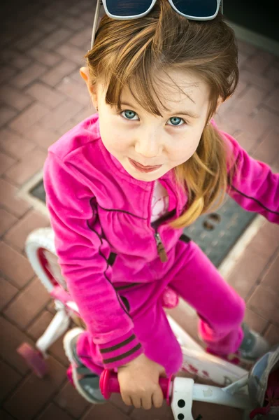 Маленькая девочка — стоковое фото