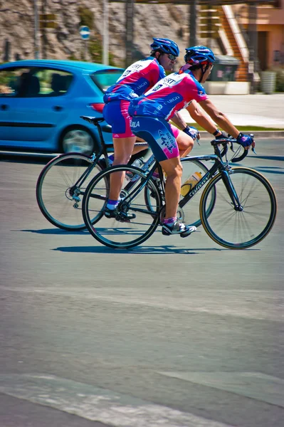 Simplemente ciclistas — Foto de Stock