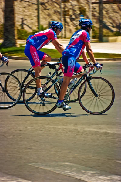 Simplesmente ciclistas — Fotografia de Stock