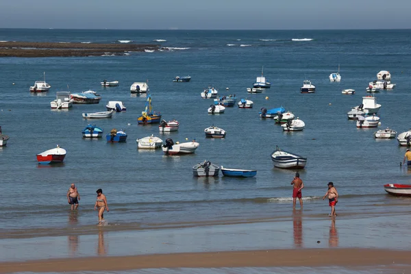 Пляж Ла Калета в Кадисе, Андалусия, Испания — стоковое фото