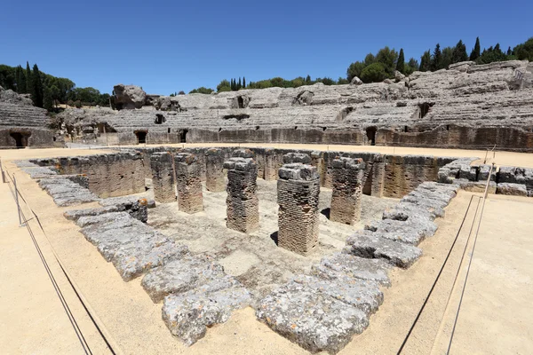 O Anfiteatro Romano arruína a Itálica. Província Sevilha, Andaluzia Espanha — Fotografia de Stock