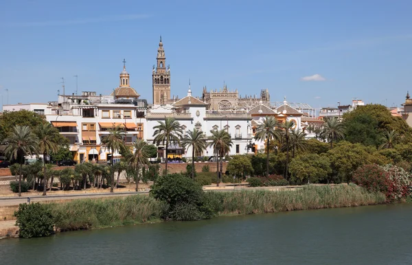 Guadalquivir Nehri Bankası Seville, Endülüs, İspanya — Stok fotoğraf