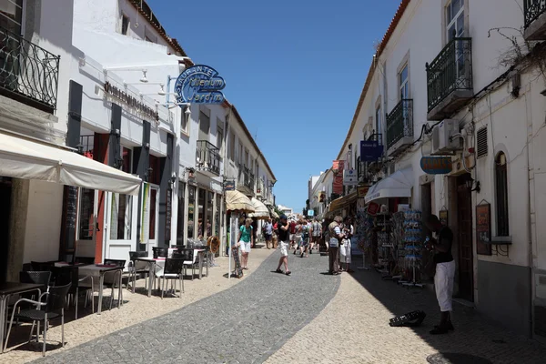 Calle en el casco antiguo de Lagos, Algarve Portugal — Foto de Stock