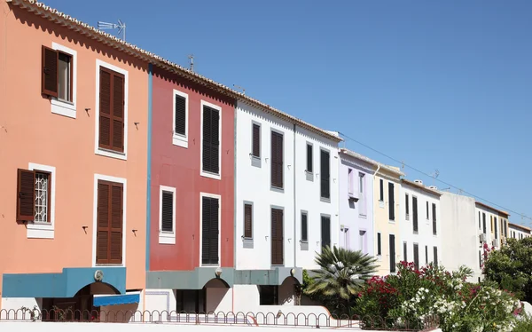 Színes épületek, Algarve, Portugália — Stock Fotó