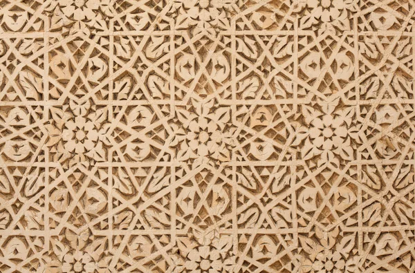 Vägg dekorerad med orientaliska sniderier i rabat, Marocko — Stockfoto