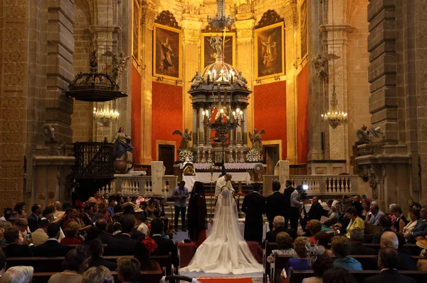 Kilisede düğün. el puerto de santa maria, Endülüs, İspanya — Stok fotoğraf