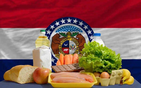 Základní potraviny potraviny před missouri nás státní vlajky — Stock fotografie