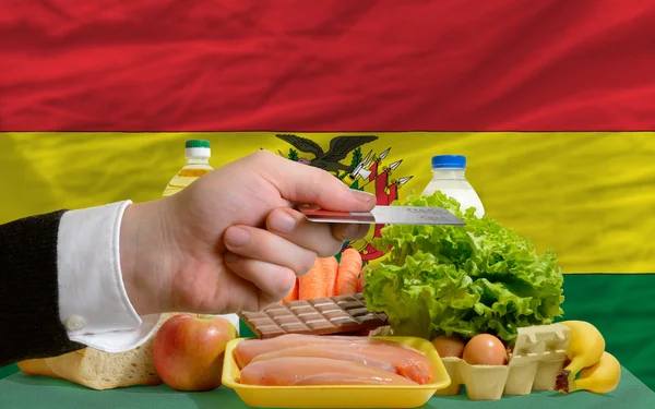 Compra de comestibles con tarjeta de crédito en Bolivia — Foto de Stock