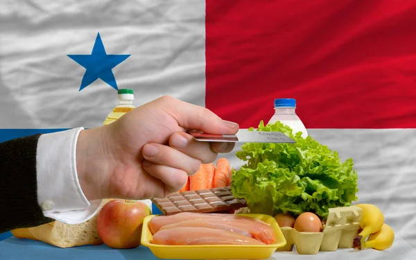 Acquistare generi alimentari con carta di credito a Panama — Foto Stock