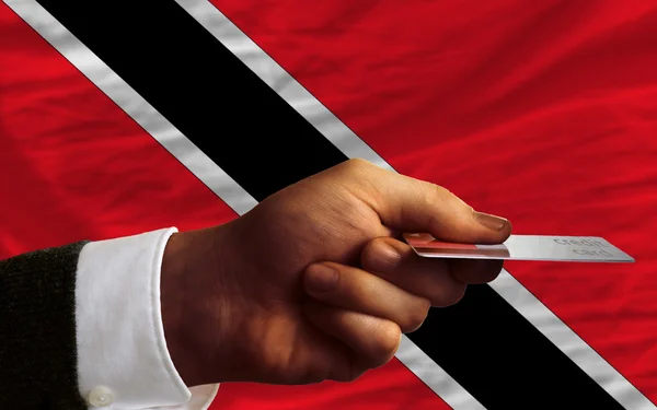 Покупка с помощью кредитной карты в Тринидад Табаго — стоковое фото