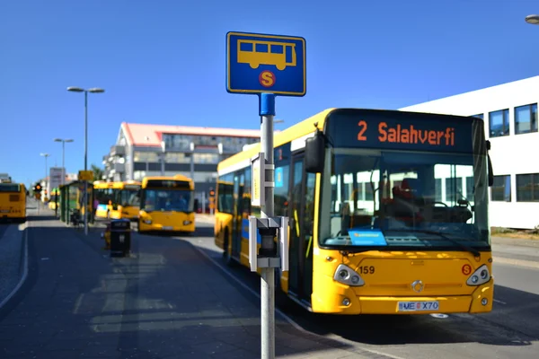 otobüs içinde Islandı durdurma