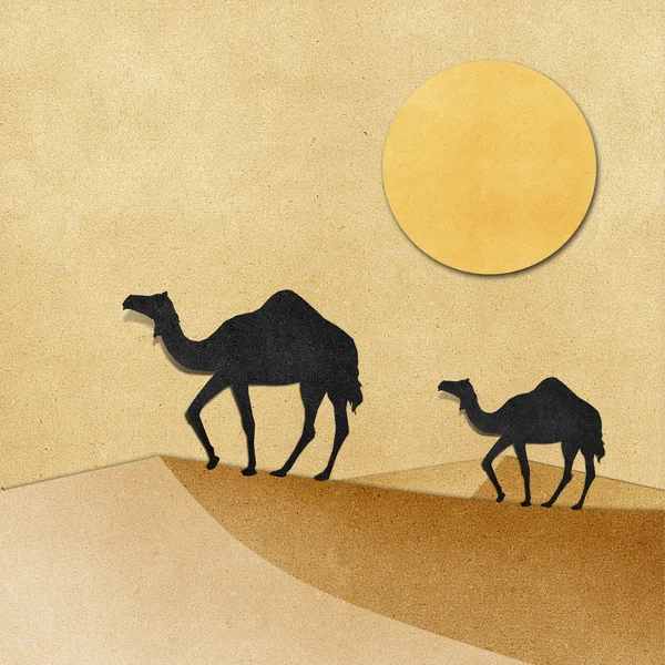 Camel and pyramid on desert Recycled Paper craft — 스톡 사진