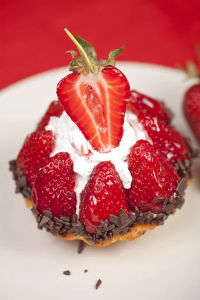 Köstliche Erdbeerfrucht-Torte — Stockfoto