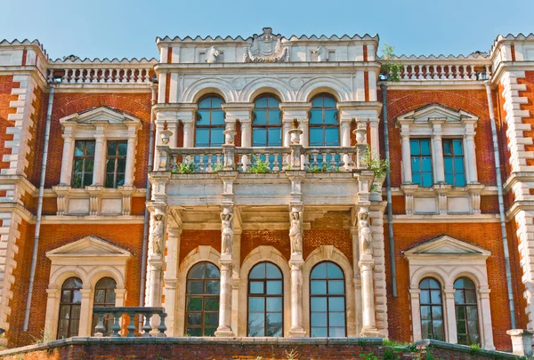 Facade of Ancient Palace — Stock Photo, Image