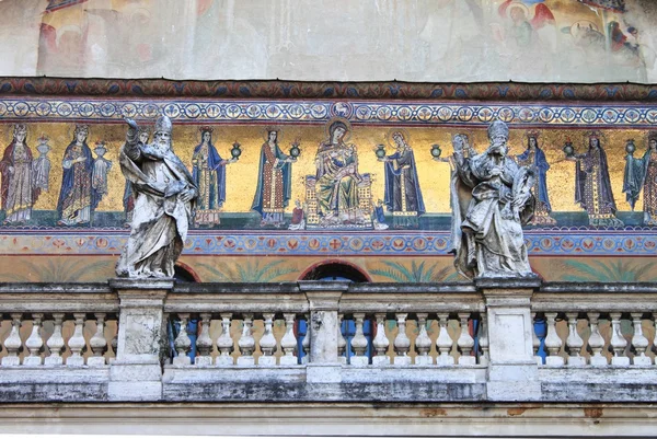 Άγιος mary στην trastevere εκκλησία — Φωτογραφία Αρχείου