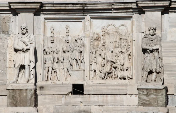 Арка константинополя в Римі — стокове фото