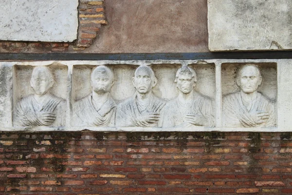 Basrelief v Appia — Stock fotografie